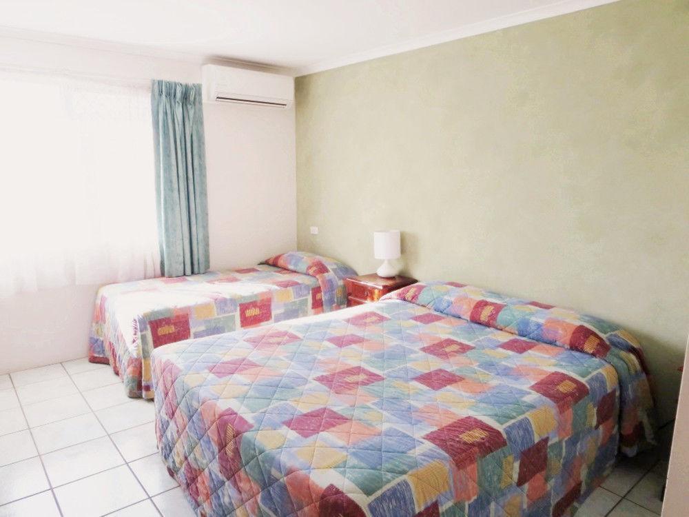 Galaxy Mackay Motor Inn Экстерьер фото