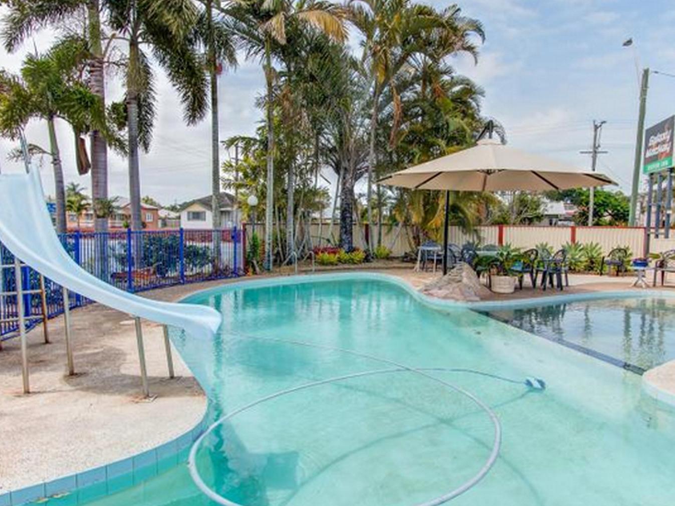 Galaxy Mackay Motor Inn Экстерьер фото